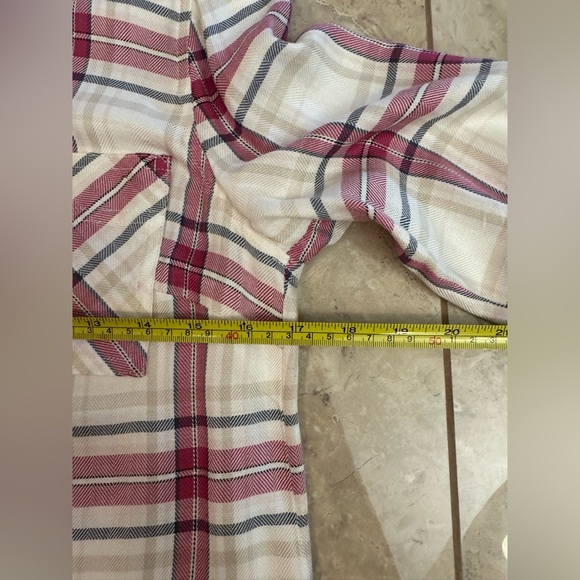 White House Black Market Button Long Sleeve Size 0 - Picture 6 of 6